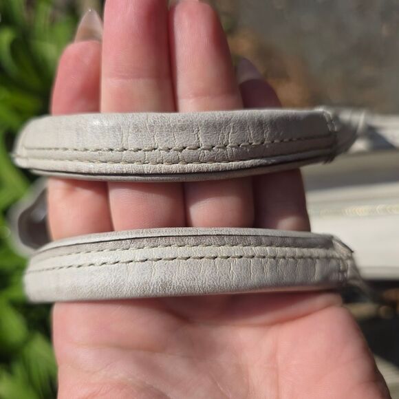 Coach Taylor Eyelet Carry-all - Picture 8 of 16